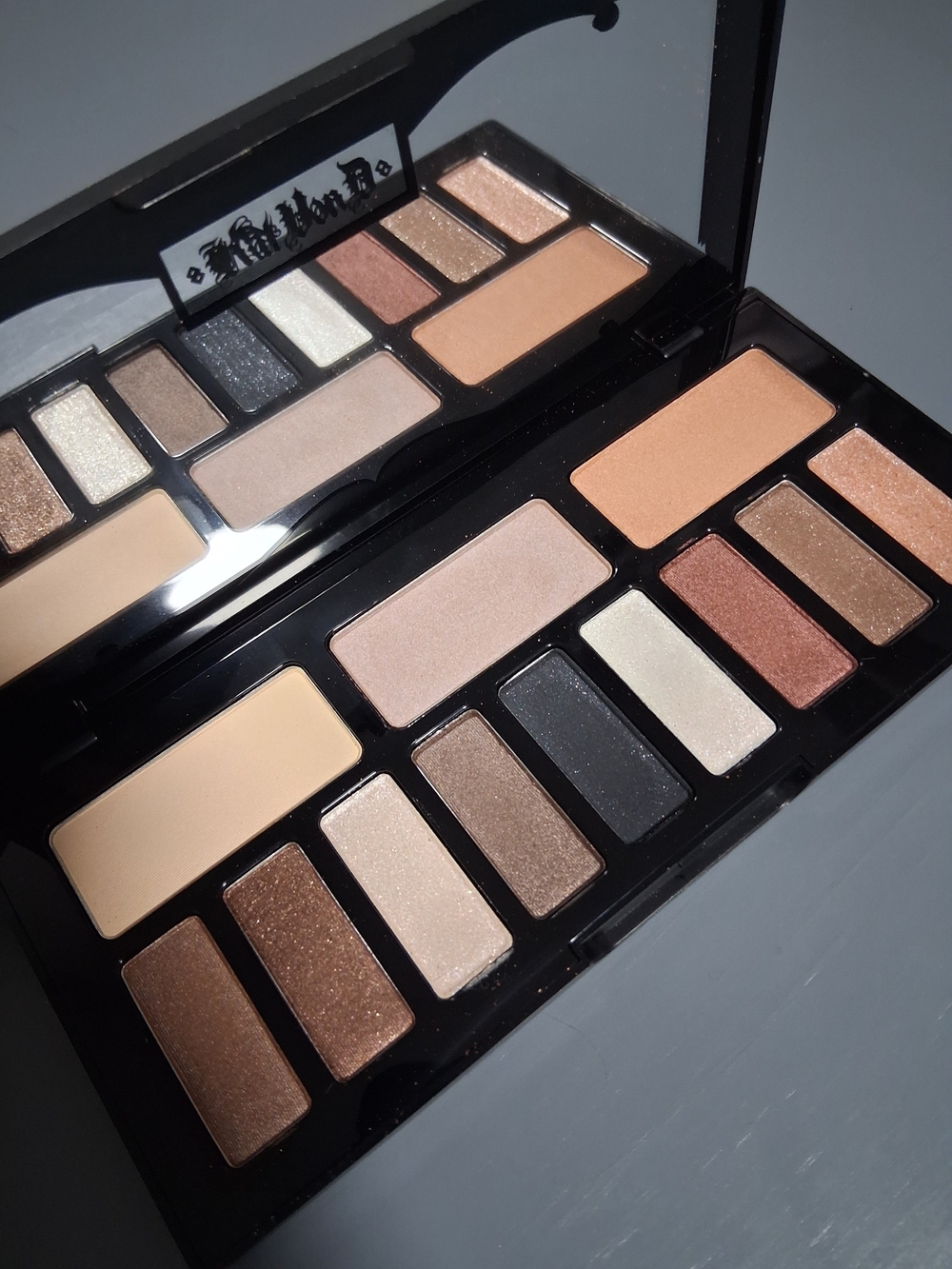 Kat Von D Shade & Light Glimmer Eyeshadow Palette